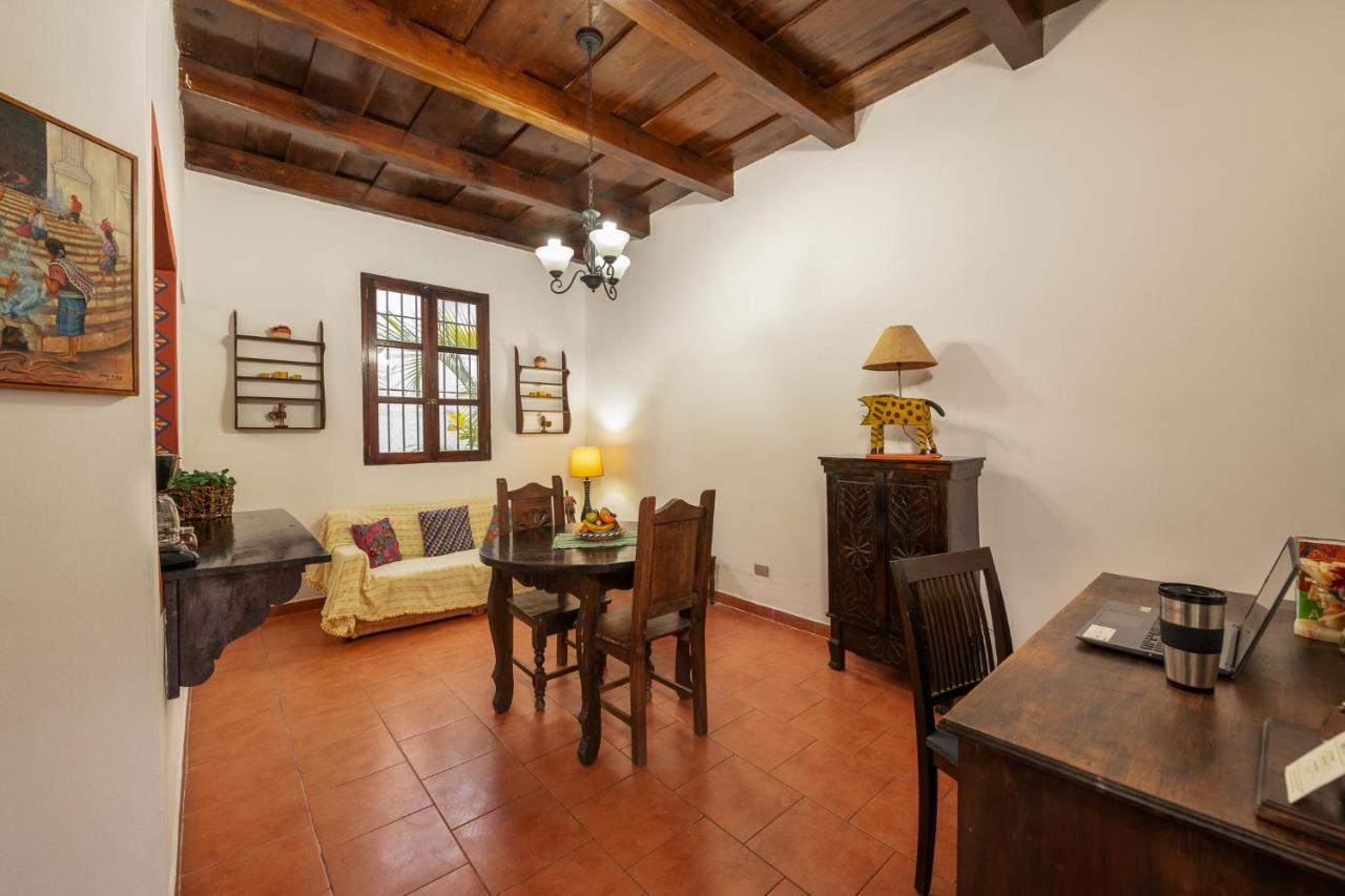 Appartement Casita Tumbergia à Antigua Extérieur photo
